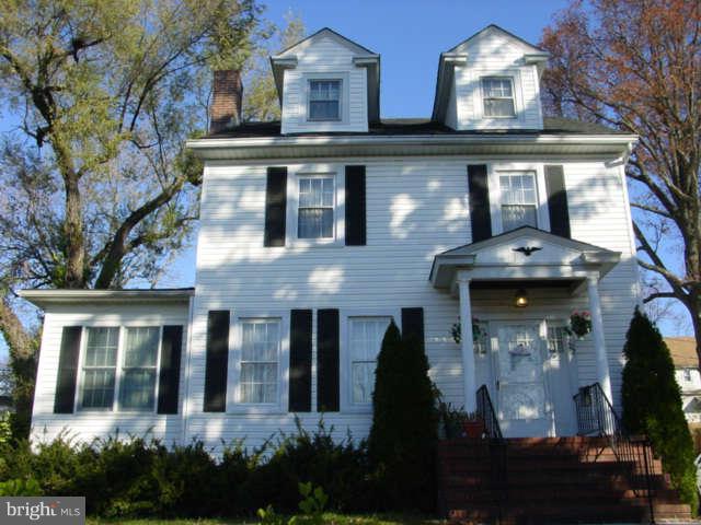 702 Murdock Road Baltimore, MD 21212 - Photo 1 of 25 front view of a building