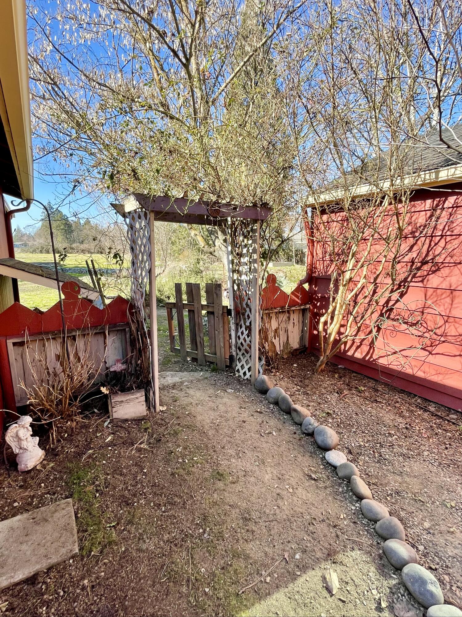 4296 Colver Road Phoenix, OR 97535 - Photo 36 of 55 35. IMG_8803