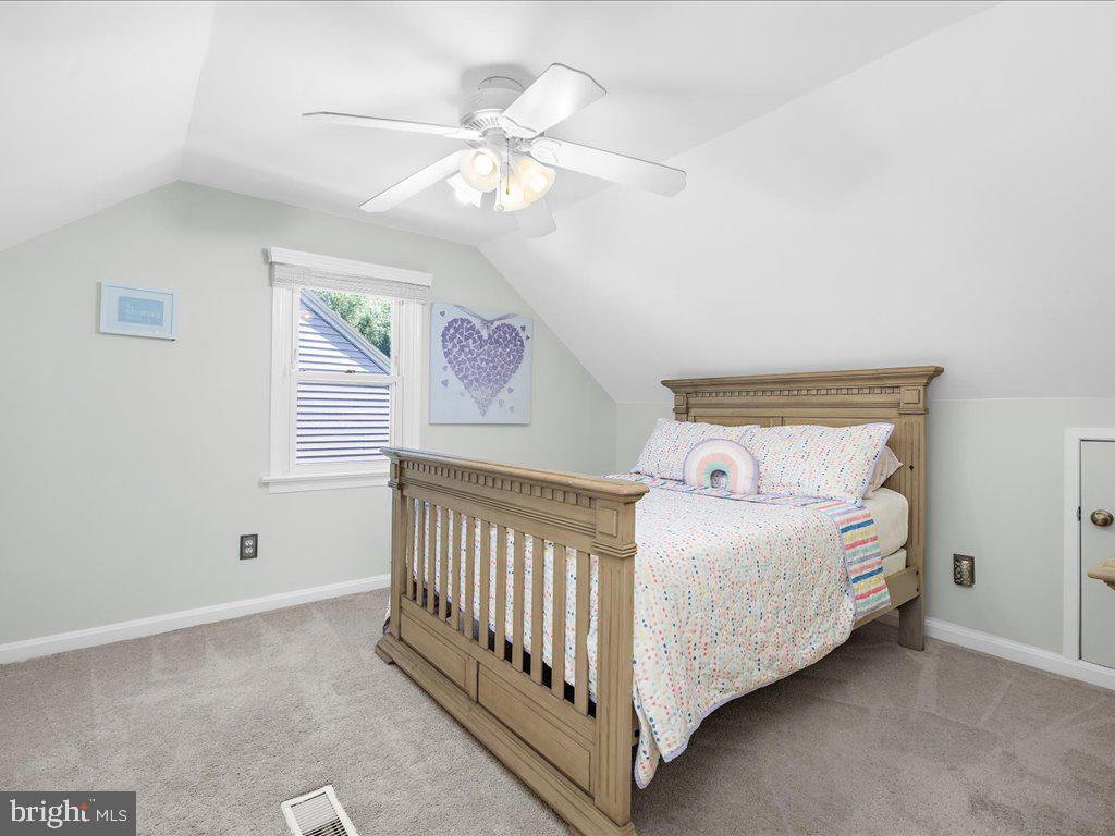 704 Roxboro Road Rockville, MD 20850 - Photo 25 of 43 Upper Level Bedroom #4