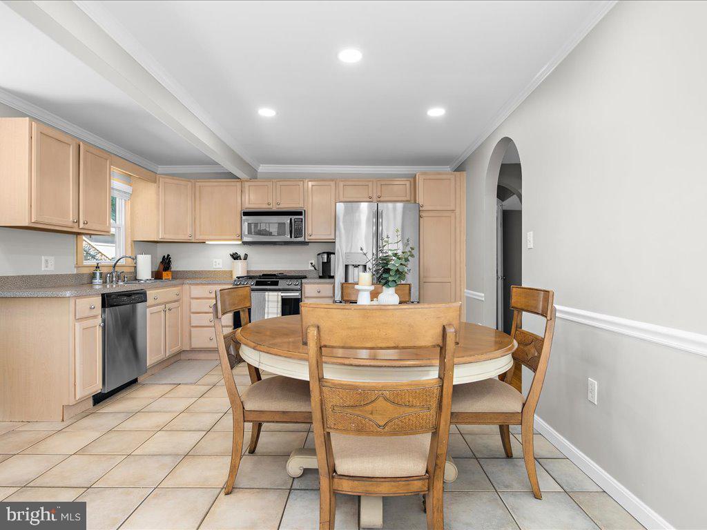 704 Roxboro Road Rockville, MD 20850 - Photo 9 of 43 Kitchen with tons of natural light!