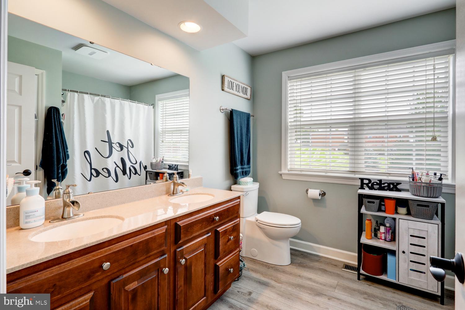 605 Hamaker Road Manheim, PA 17545 - Photo 26 of 47 Primary Bath