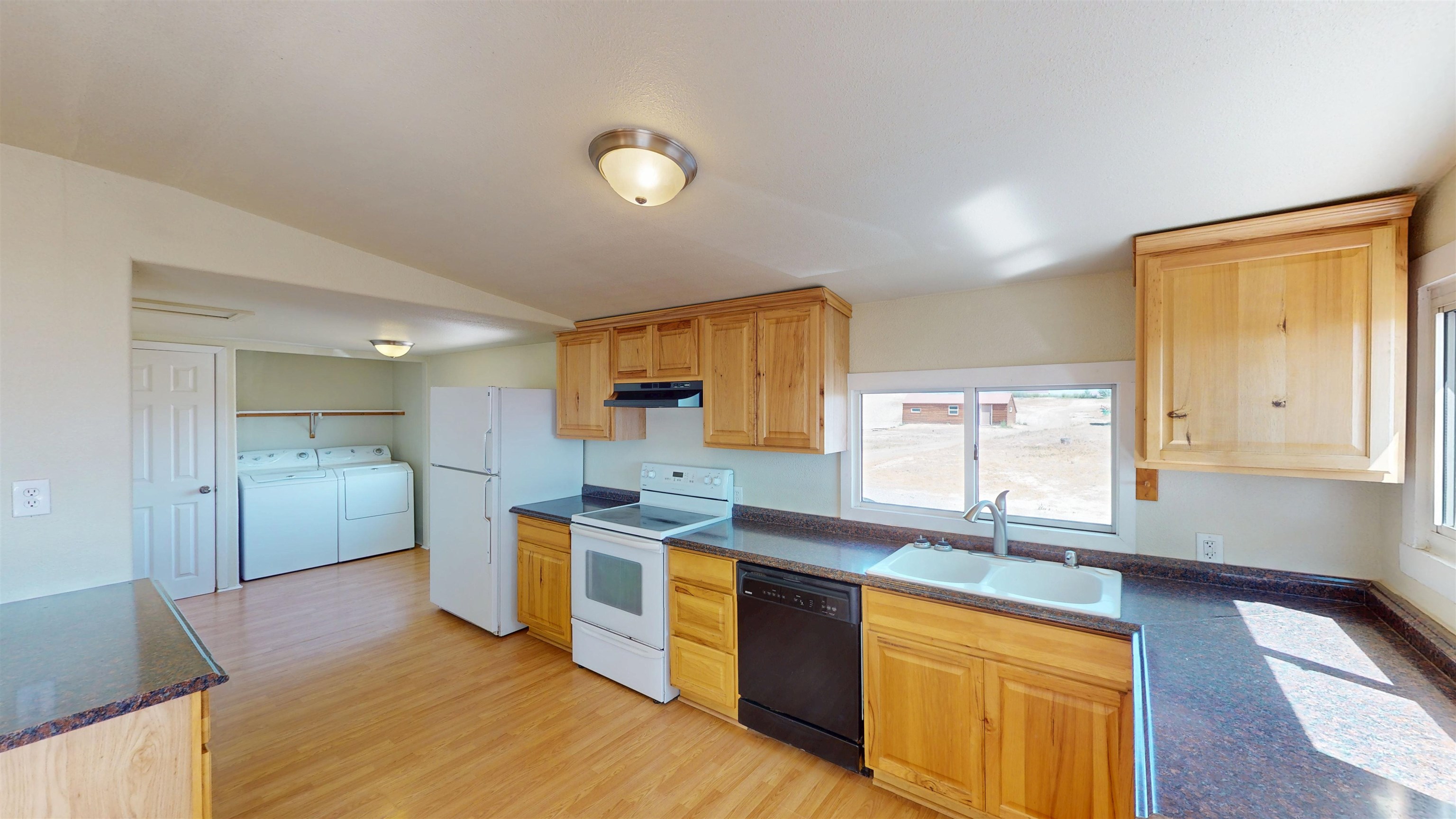 1376 N Road Loma, CO 81524 - Photo 6 of 42 Gallery Image 6