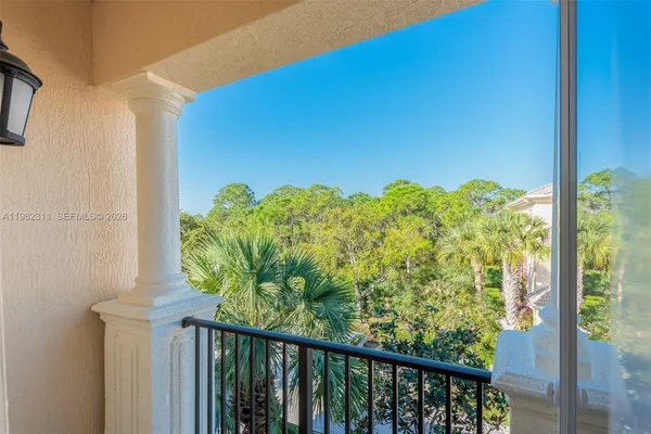 $419,000 | 12631 Southeast Old Cypress Drive, Unit 12631, Hobe Sound, FL 33455