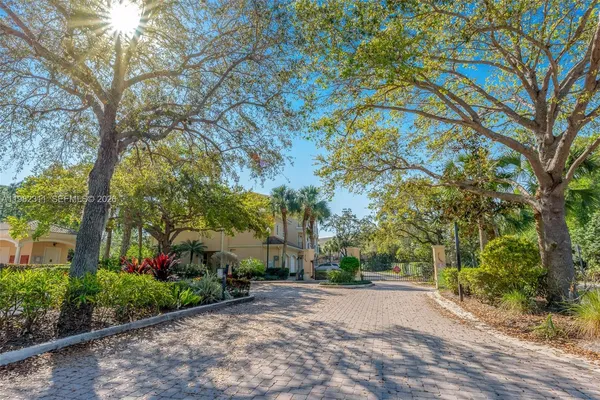 $419,000 | 12631 Southeast Old Cypress Drive, Unit 12631, Hobe Sound, FL 33455