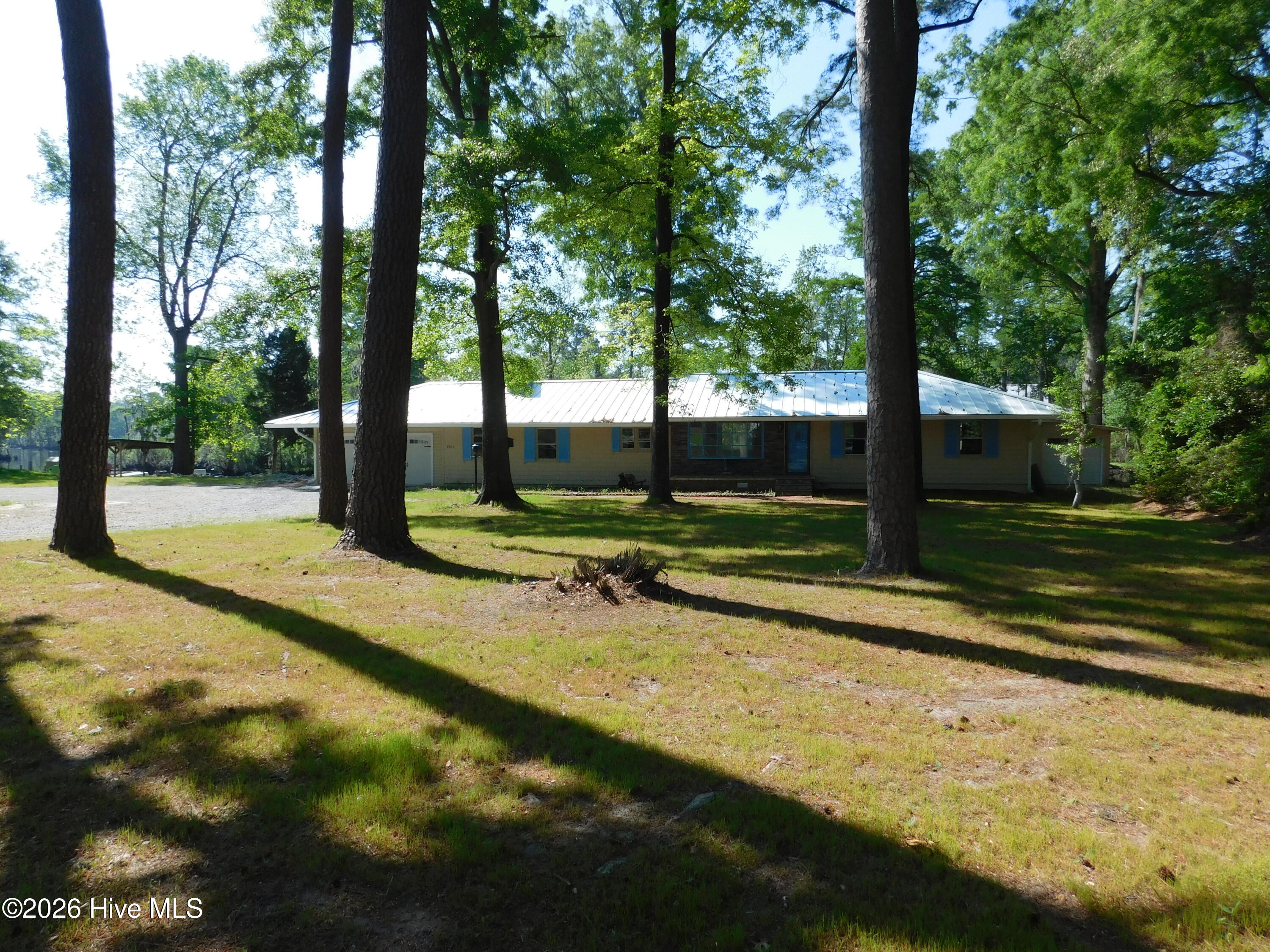 4925 Morton Road New Bern, NC 28562 - Photo 3 of 30