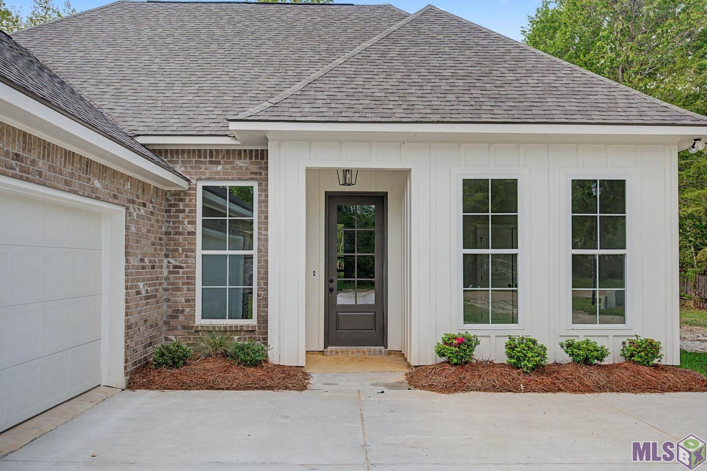 21117 April Lane Livingston, LA 70754 - Photo 2 of 19
