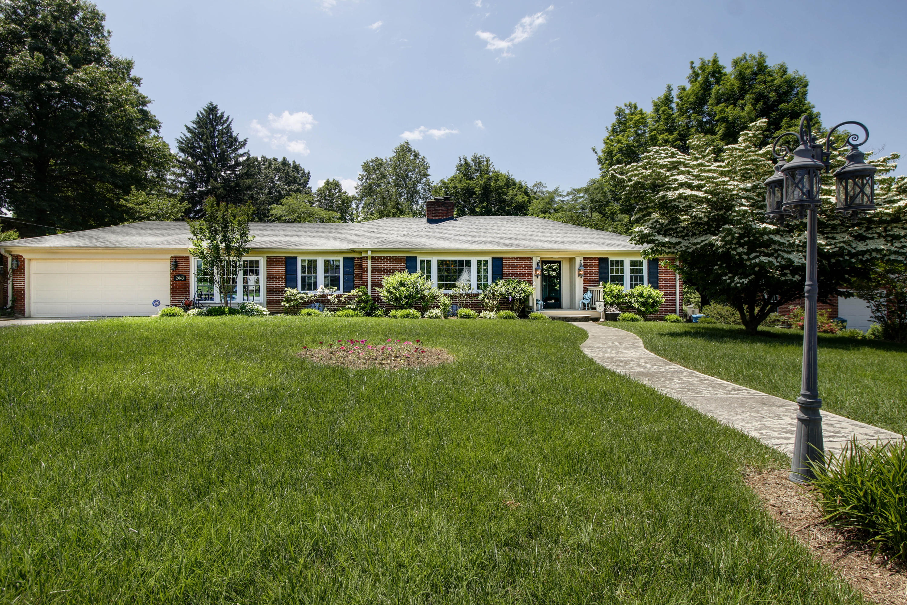 2043 Darlington Road Southwest Roanoke, VA 24018 - Photo 1 of 44 _MG_2086_87_88_89_90