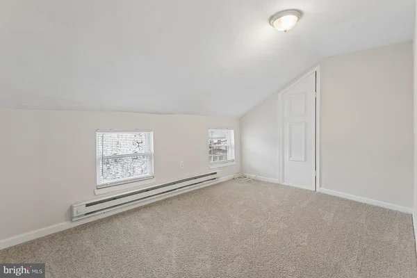 $2,399 | 9 East Federal Street, Burlington, NJ 08016
