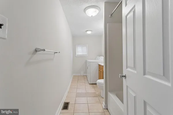 $2,399 | 9 East Federal Street, Burlington, NJ 08016