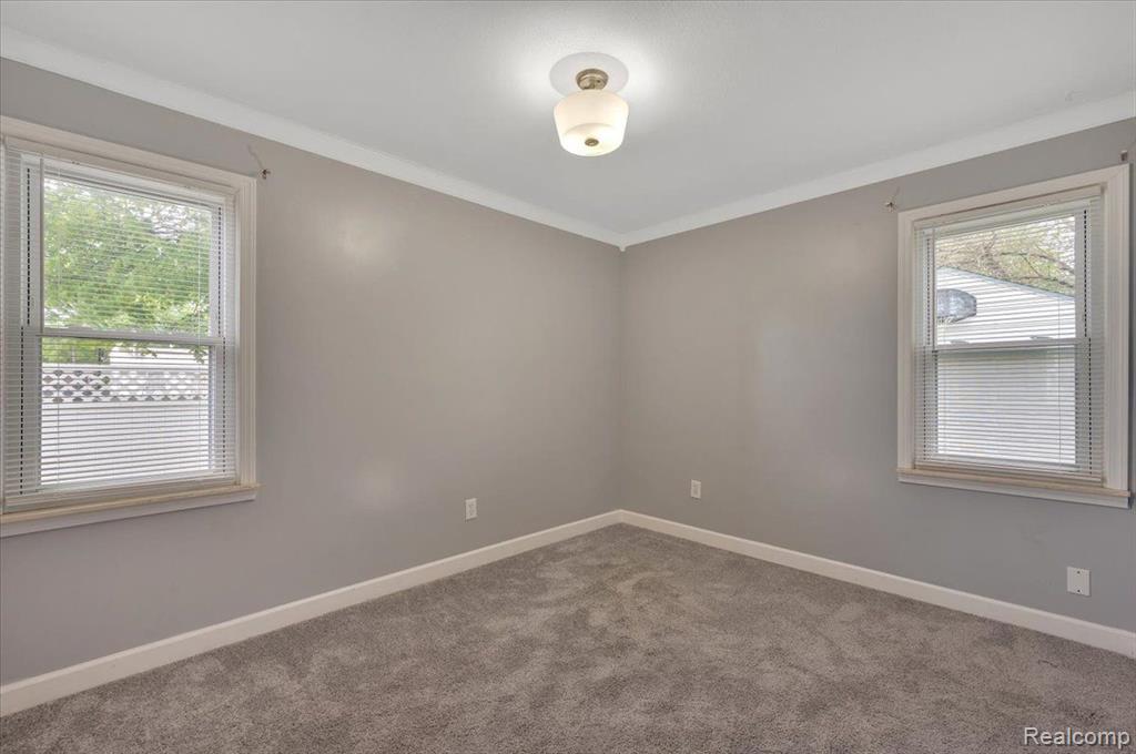 25107 Rosenbusch Boulevard Warren, MI 48089 - Photo 12 of 18