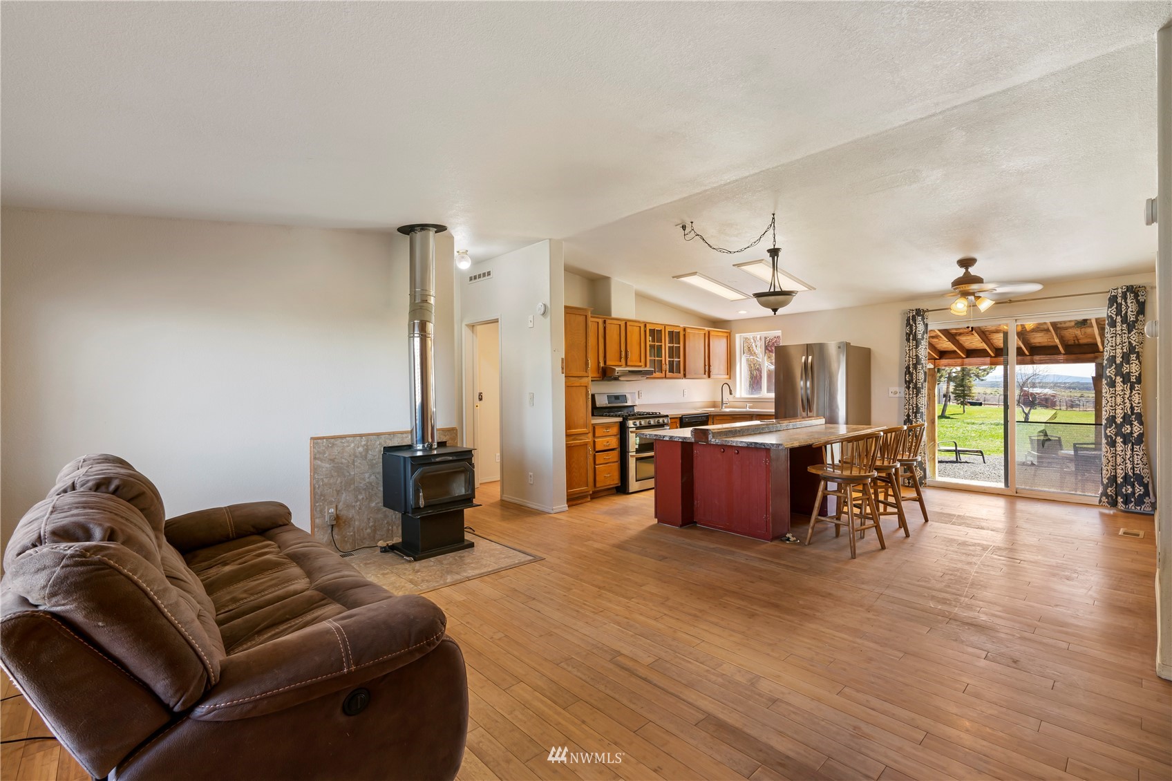 6224 Robbins Road Ellensburg, WA 98926 - Photo 2 of 38 Gallery Image 2