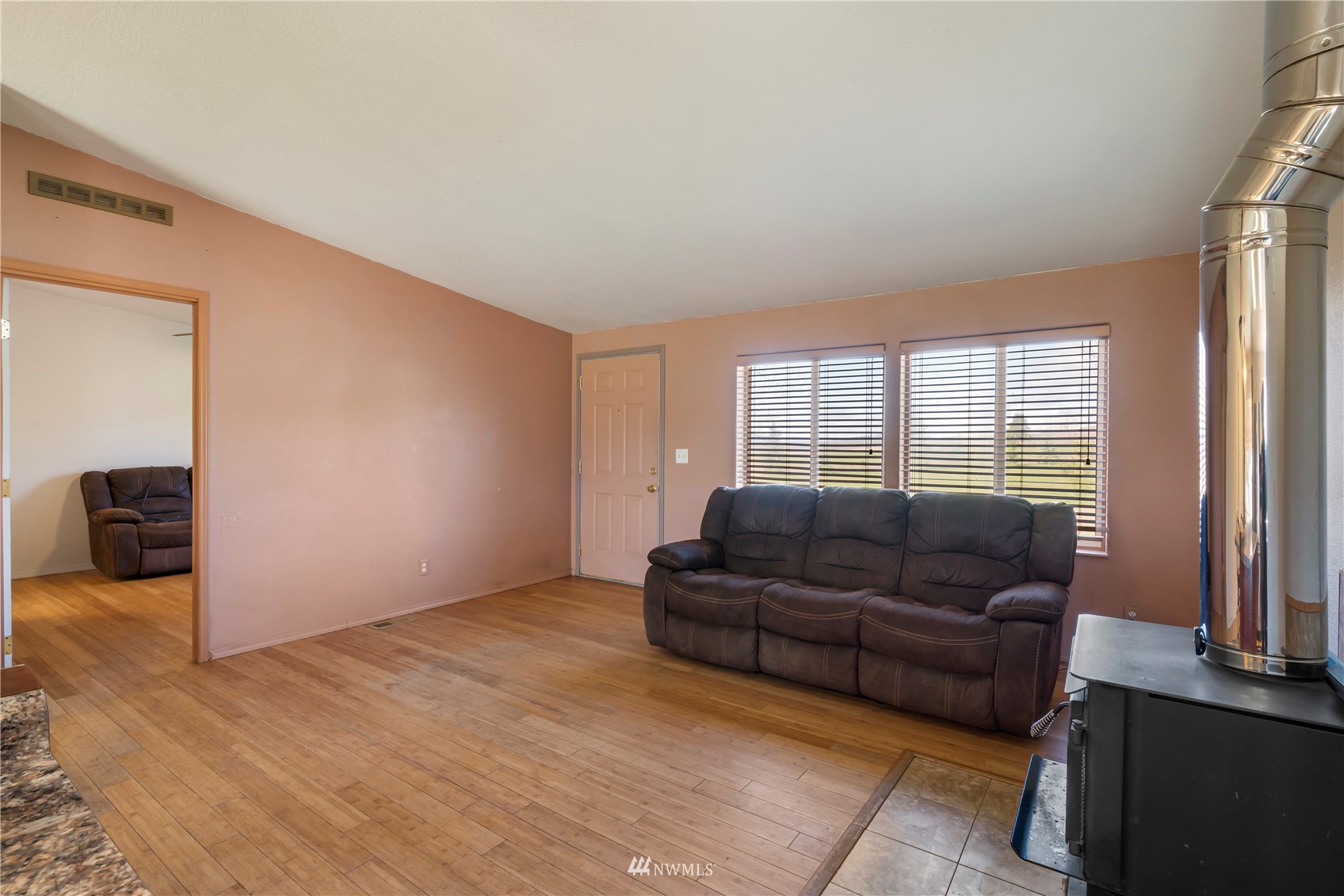 6224 Robbins Road Ellensburg, WA 98926 - Photo 3 of 38 Gallery Image 3