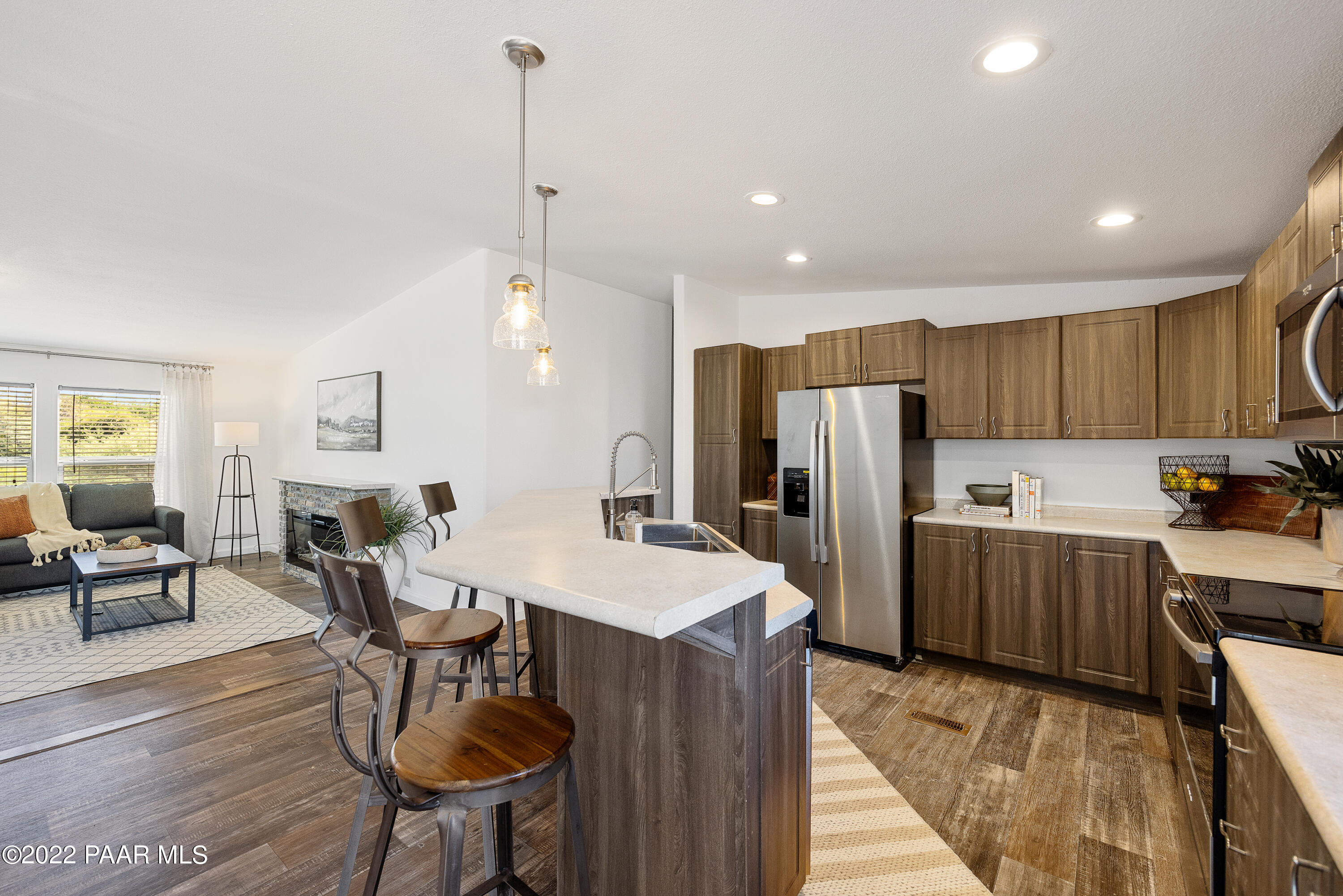 17499 East Bob White Road Spring Valley, AZ 86333 - Photo 7 of 18 011_Kitchen