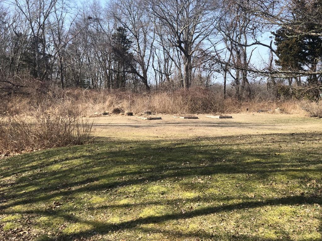 1095 Main Road Westport, MA 02790 - Photo 7 of 22 Gallery Image 7
