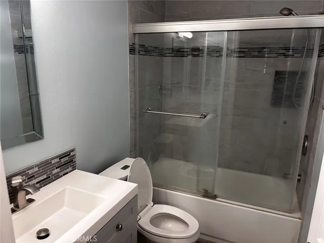 $550,000 | 121 Sinclair Avenue, Unit 103, Glendale, CA 91206