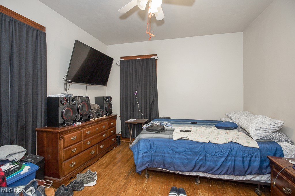860 Whitcomb Road Cleveland, OH 44110 - Photo 8 of 12 Bedroom with ceiling fan and hardwood / wood-style floors