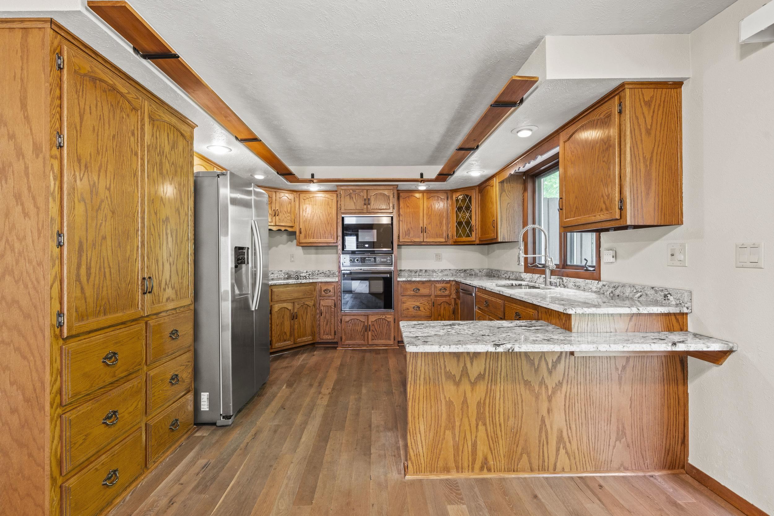 921 Divot Place Green Bay, WI 54313 - Photo 13 of 66