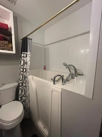 $289,900 | 604 Broken Arrow Pass, Quinlan, TX 75474