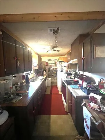 $289,900 | 604 Broken Arrow Pass, Quinlan, TX 75474