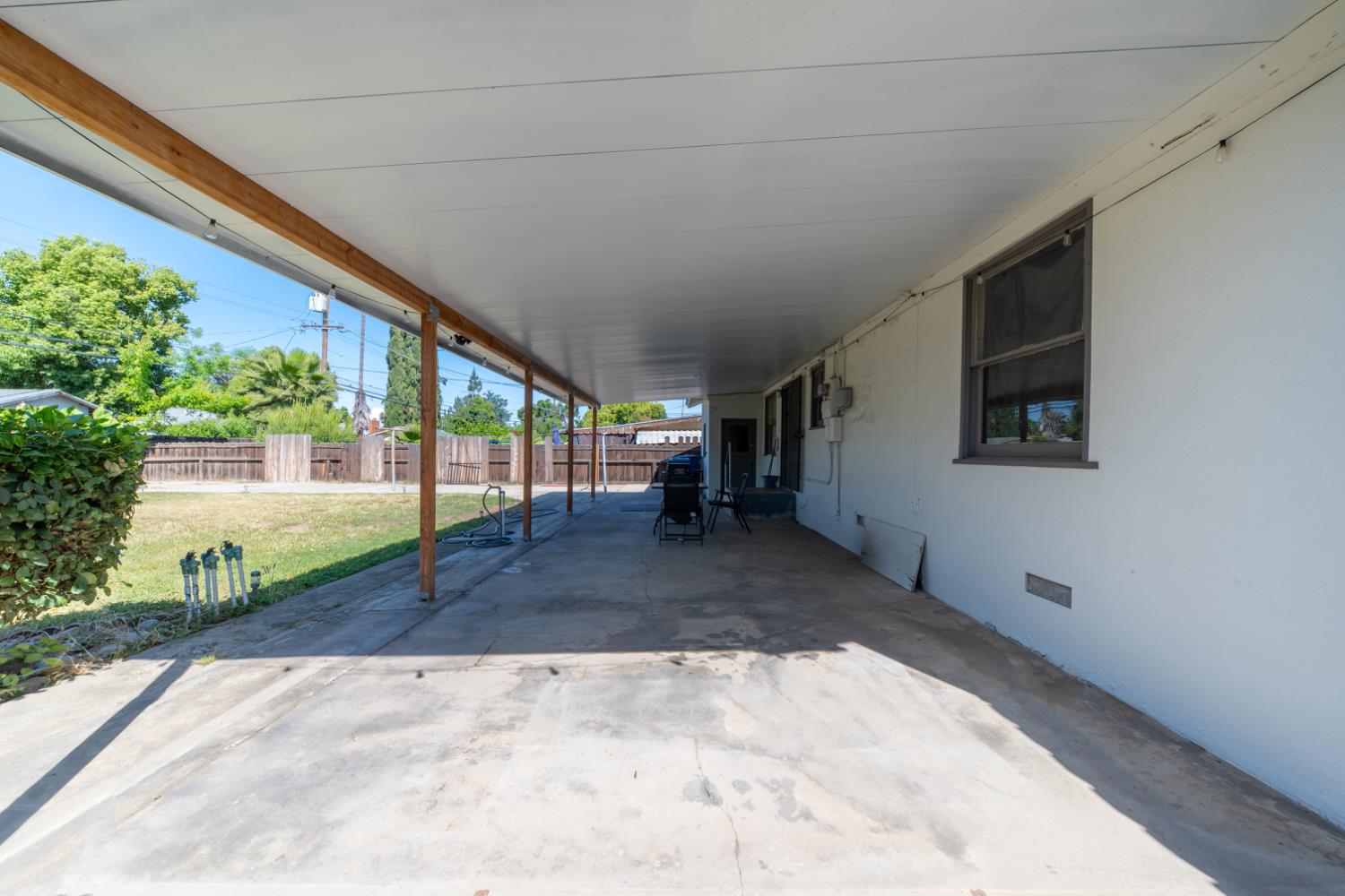 1004 West Pontiac Way Fresno, CA 93705 - Photo 30 of 34 a view of a porch