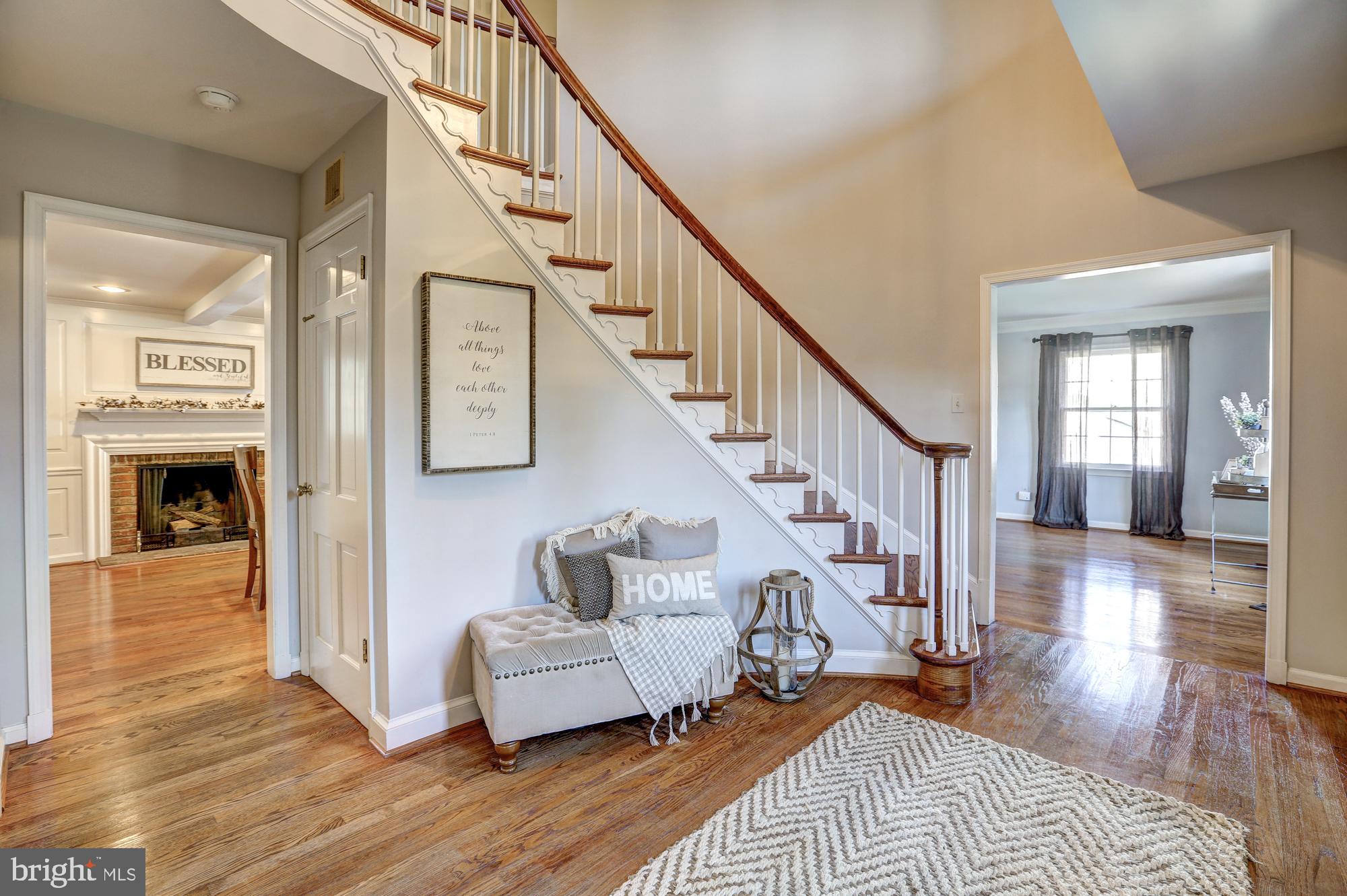 17943 Pond Road Ashton, MD 20861 - Photo 2 of 77 welcoming, light, spacious...