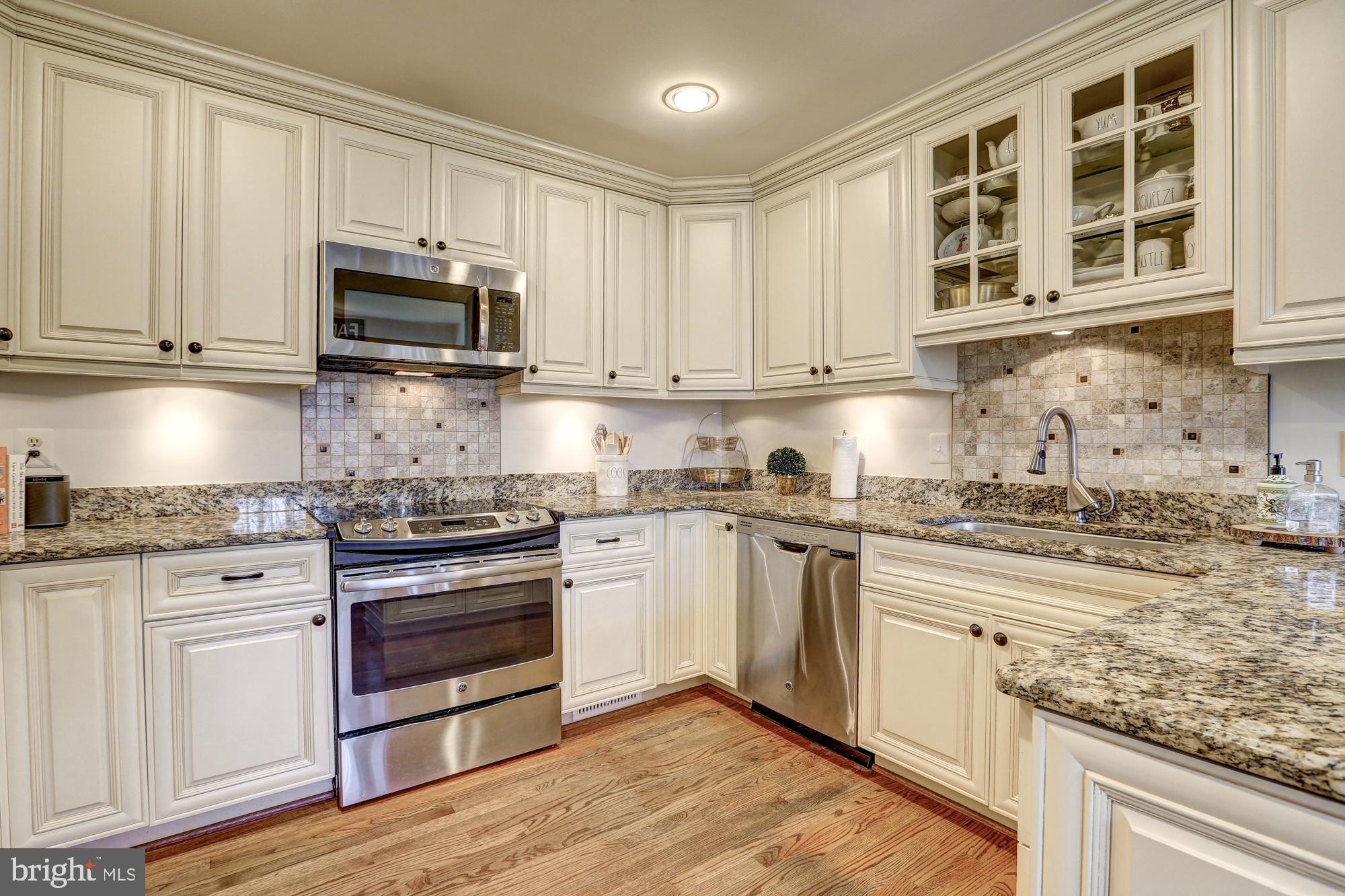 17943 Pond Road Ashton, MD 20861 - Photo 15 of 77 high-functioning space