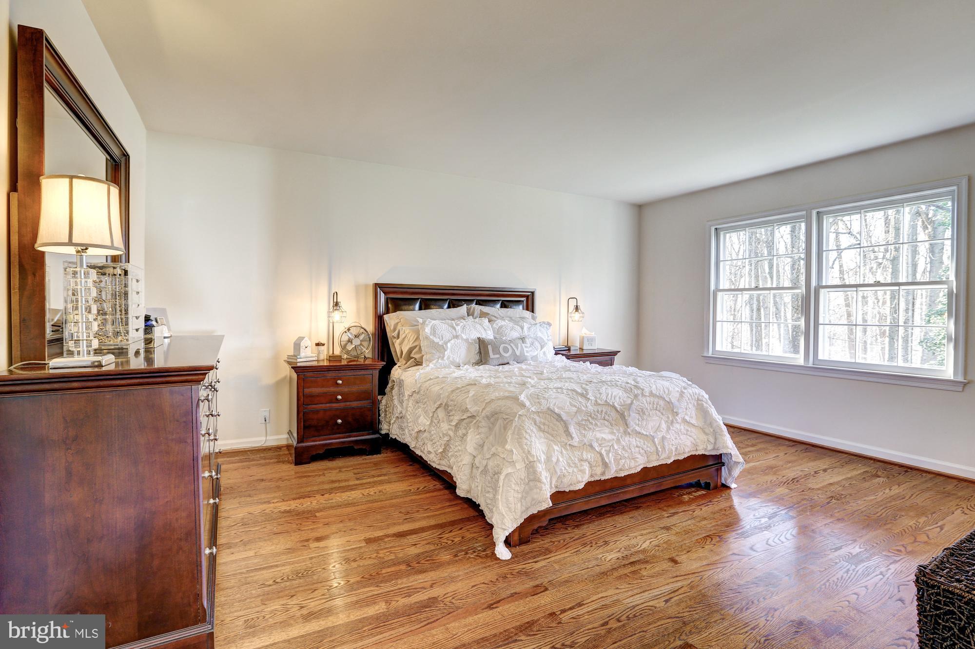 17943 Pond Road Ashton, MD 20861 - Photo 30 of 77 Owner's Suite