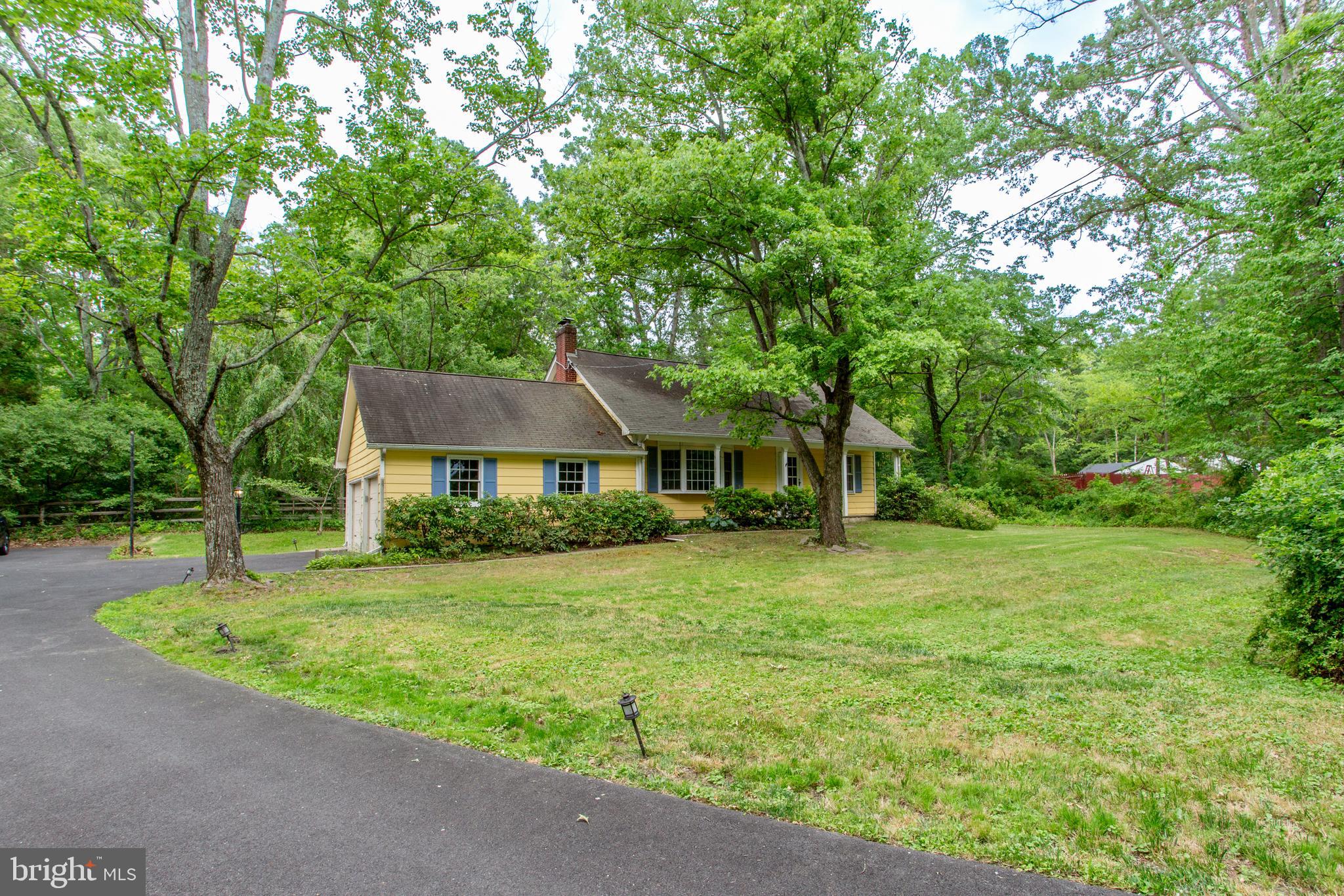 6264 Point Pleasant Pike Doylestown, PA 18902 - Photo 3 of 61