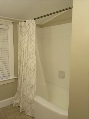 $1,995 | 5443 Post Road, Unit 2, Charlestown, RI 02813