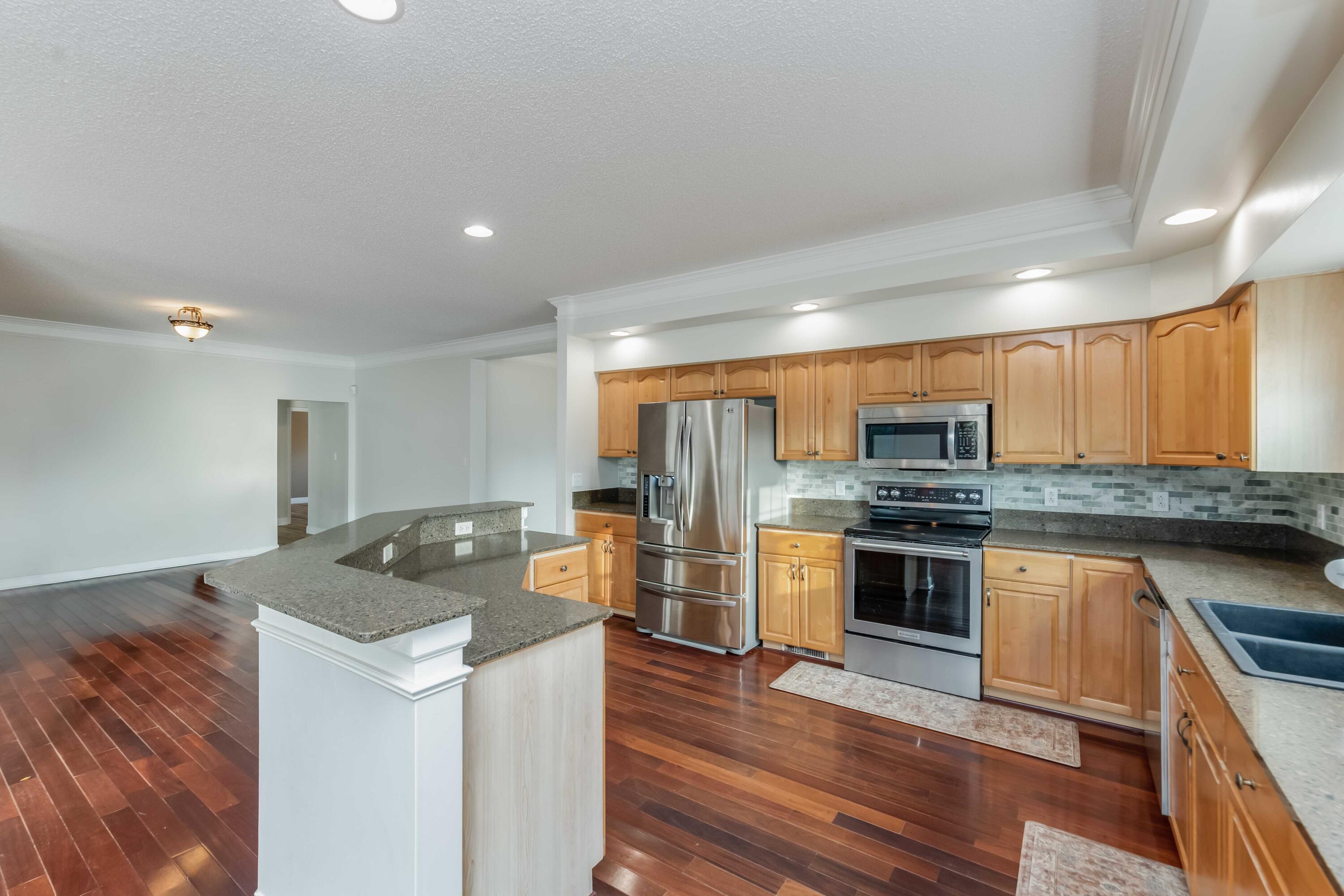 113 Rookery Court Summerville, SC 29483 - Photo 15 of 65 113 Rookery Court Interiors LR-17