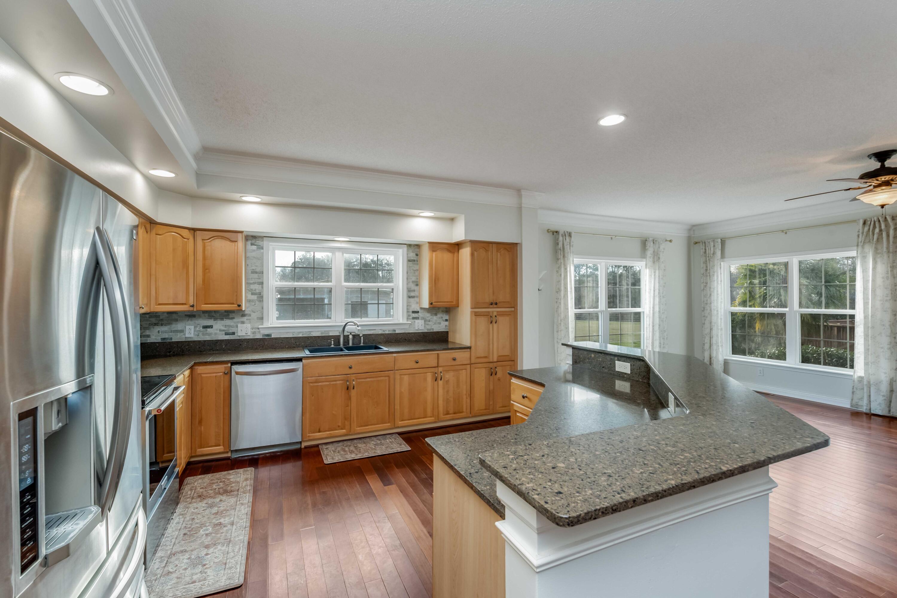 113 Rookery Court Summerville, SC 29483 - Photo 16 of 65 113 Rookery Court Interiors LR-18