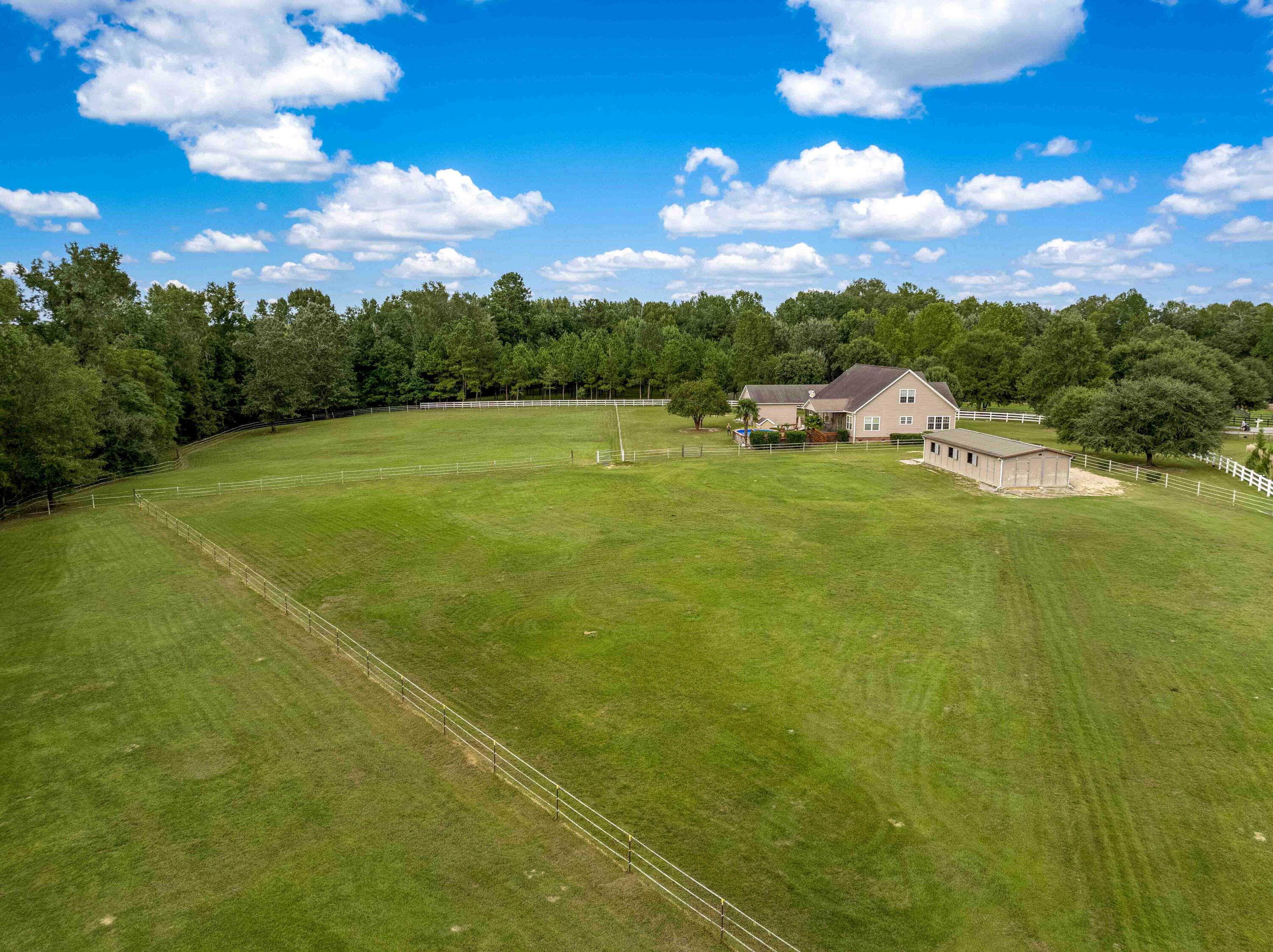113 Rookery Court Summerville, SC 29483 - Photo 3 of 65 113 Rookery Spring Shots-12