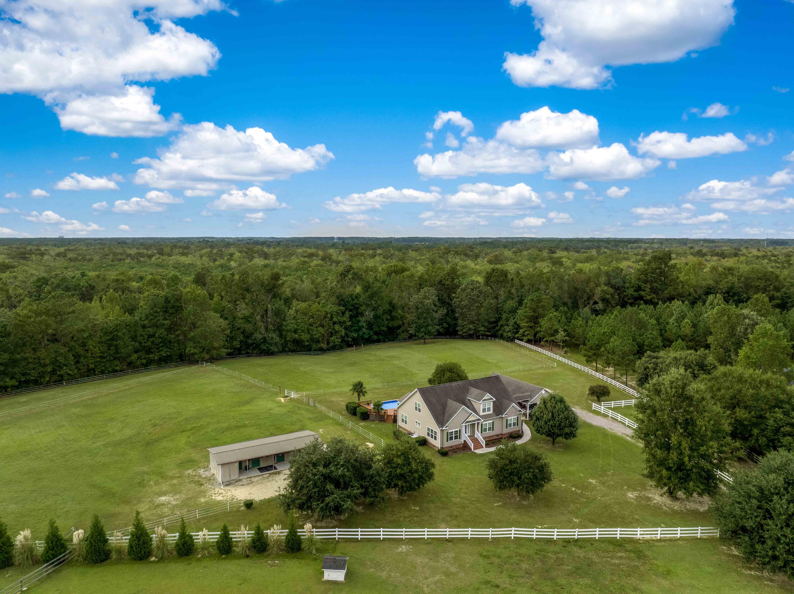 113 Rookery Court Summerville, SC 29483 - Photo 4 of 65 113 Rookery Spring Shots-13