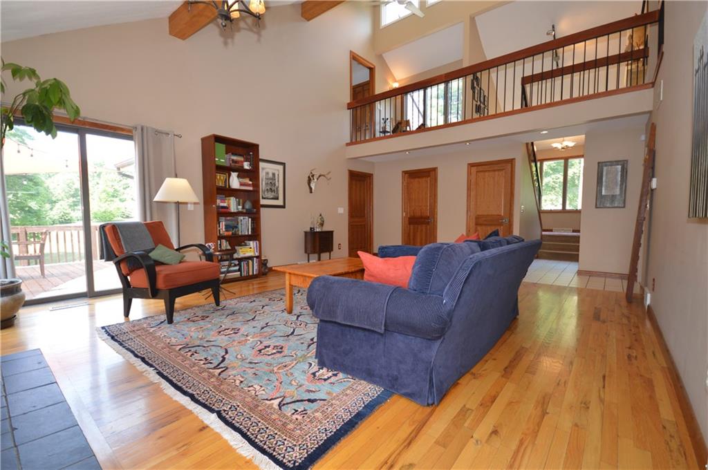 714 Park Road Clinton, PA 15026 - Photo 6 of 25 Gallery Image 6