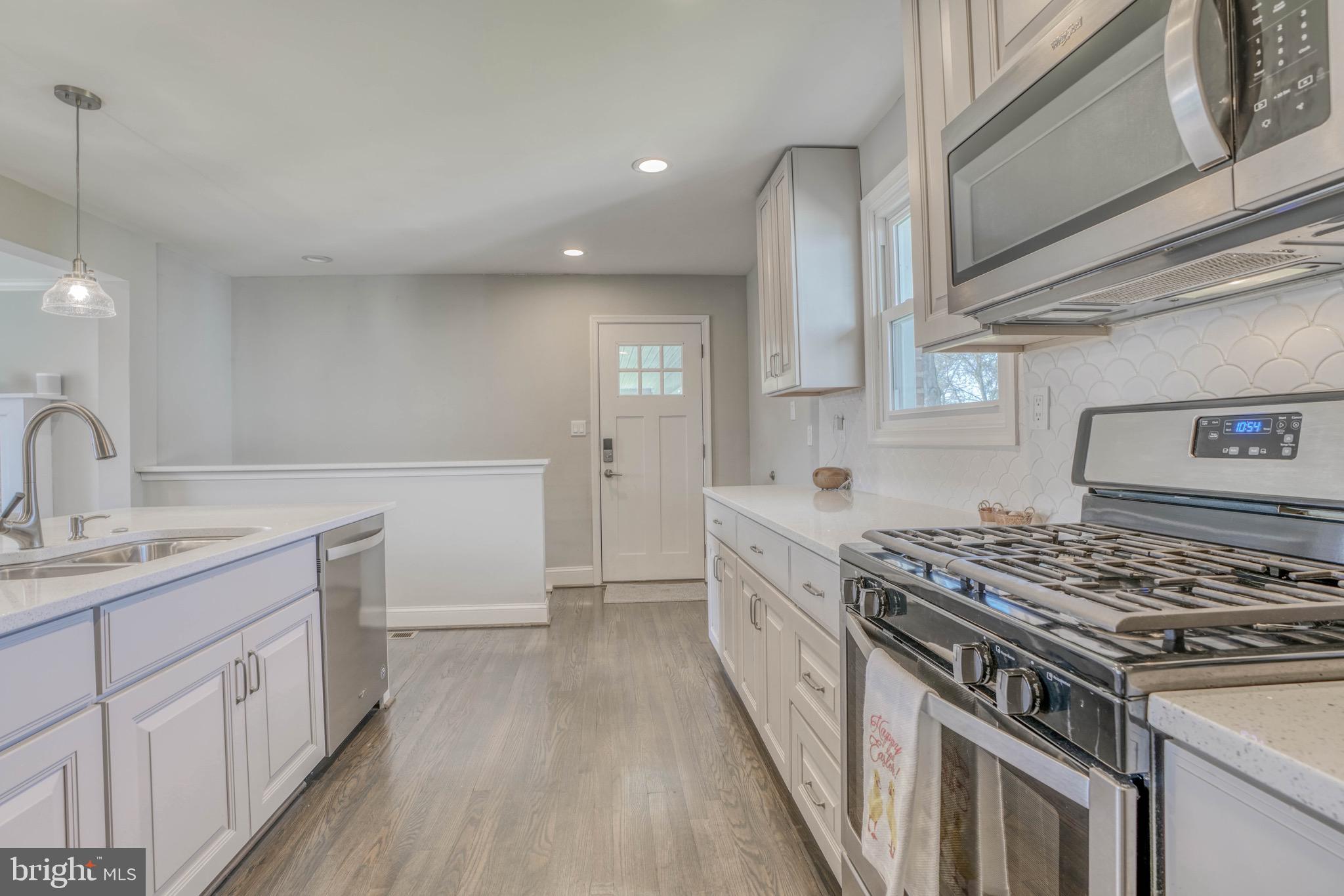 2818 Pinewick Road Ellicott City, MD 21042 - Photo 21 of 75 Gallery Image 21
