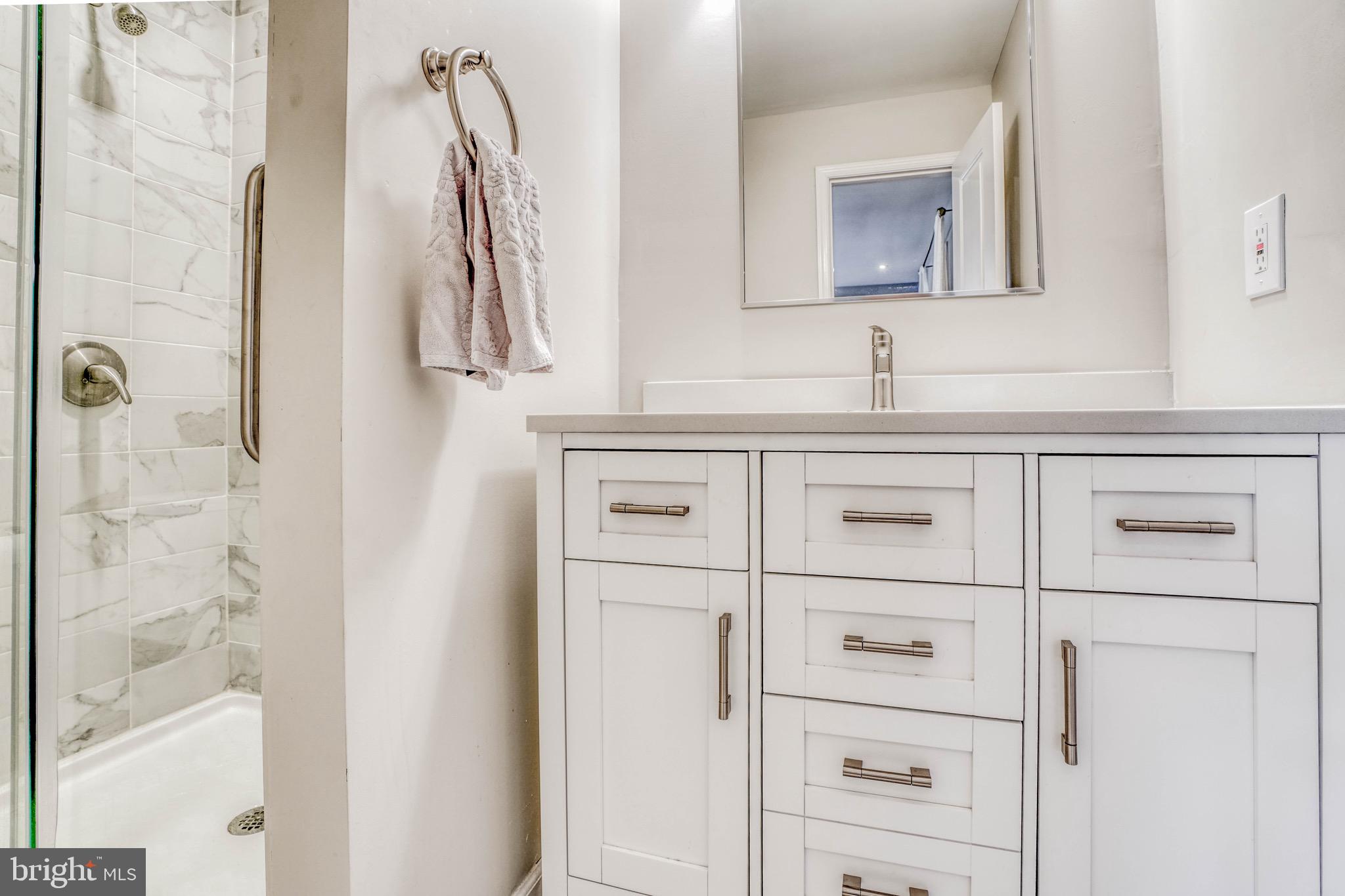 2818 Pinewick Road Ellicott City, MD 21042 - Photo 39 of 75 Gallery Image 39