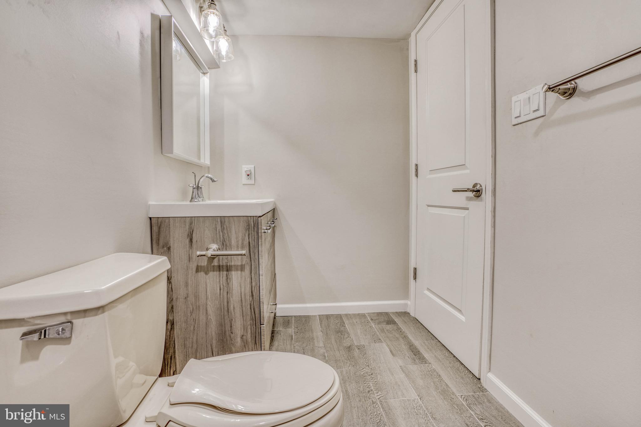 2818 Pinewick Road Ellicott City, MD 21042 - Photo 65 of 75 Gallery Image 65