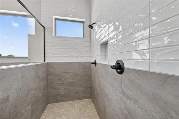 $580,000 | 517 Longhorn Lane, Springtown, TX 76082