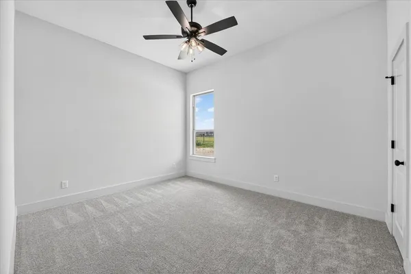 $580,000 | 517 Longhorn Lane, Springtown, TX 76082