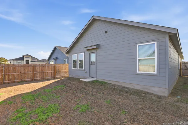 $2,100 | 1407 Mira Mill, San Antonio, TX 78224