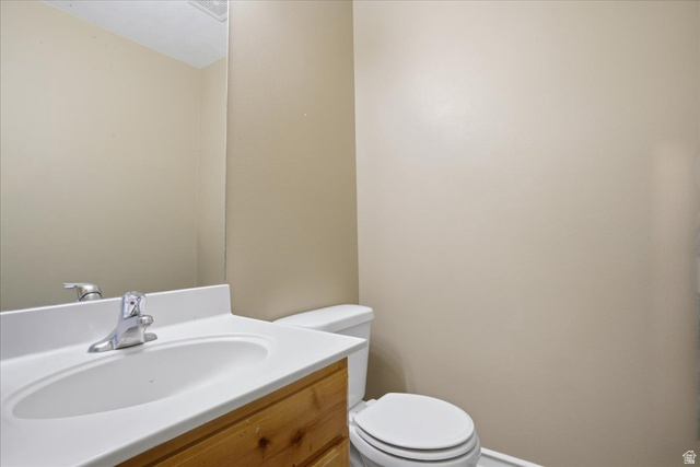 7065 Cherokee Street Eagle Mountain, UT 84005 - Photo 23 of 25
