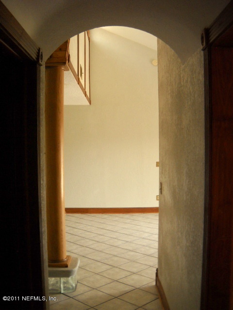 4445 Port Arthur Road Jacksonville, FL 32224 - Photo 16 of 43 Hallway