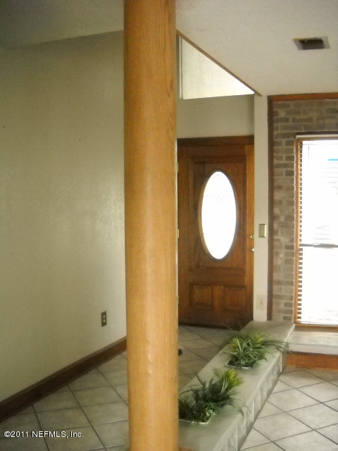 4445 Port Arthur Road Jacksonville, FL 32224 - Photo 4 of 43 Entry