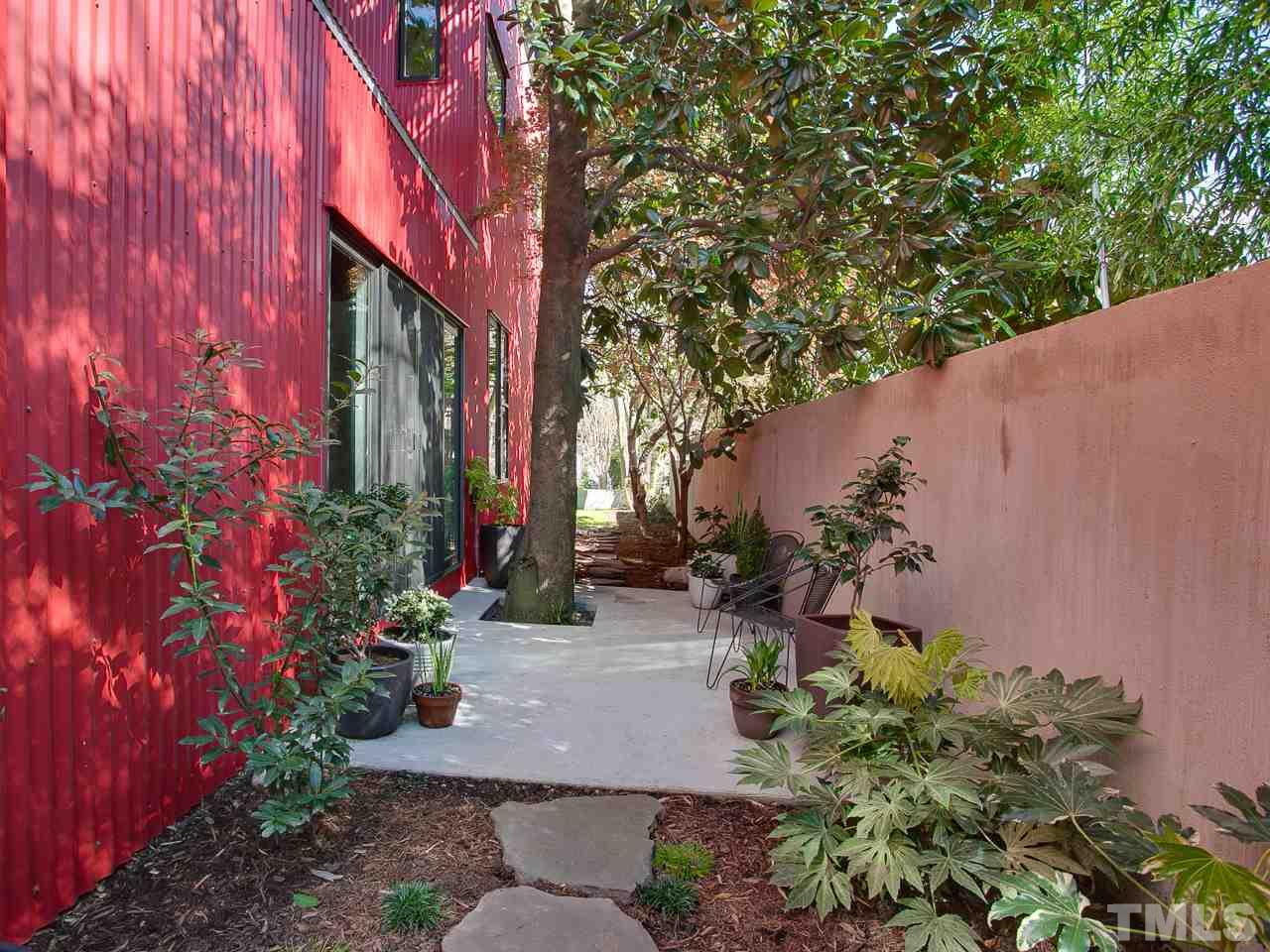 113 Hillcrest Road Raleigh, NC 27605 - Photo 26 of 30