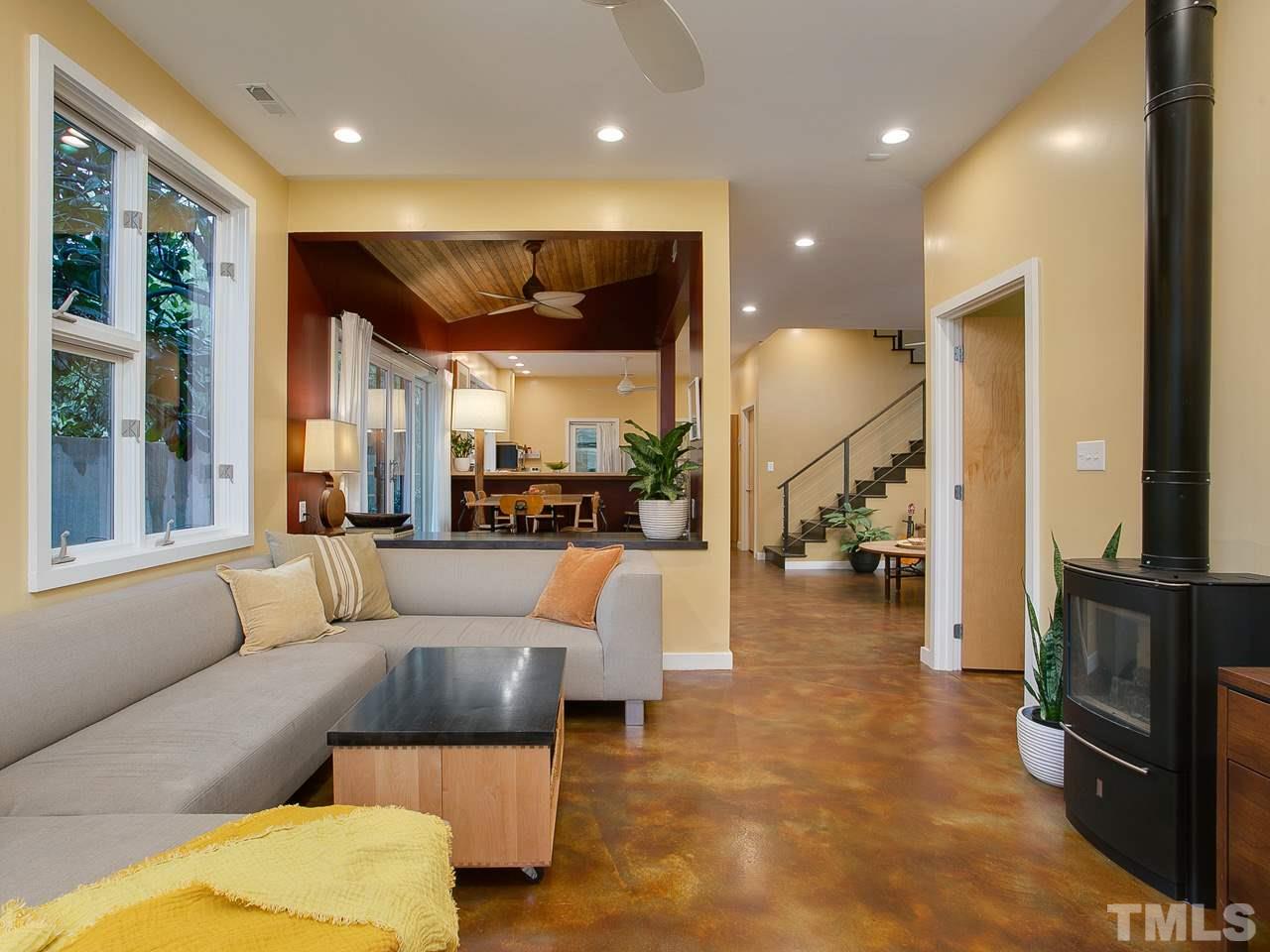 113 Hillcrest Road Raleigh, NC 27605 - Photo 5 of 30