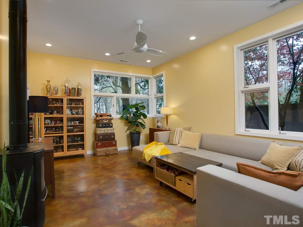 113 Hillcrest Road Raleigh, NC 27605 - Photo 6 of 30
