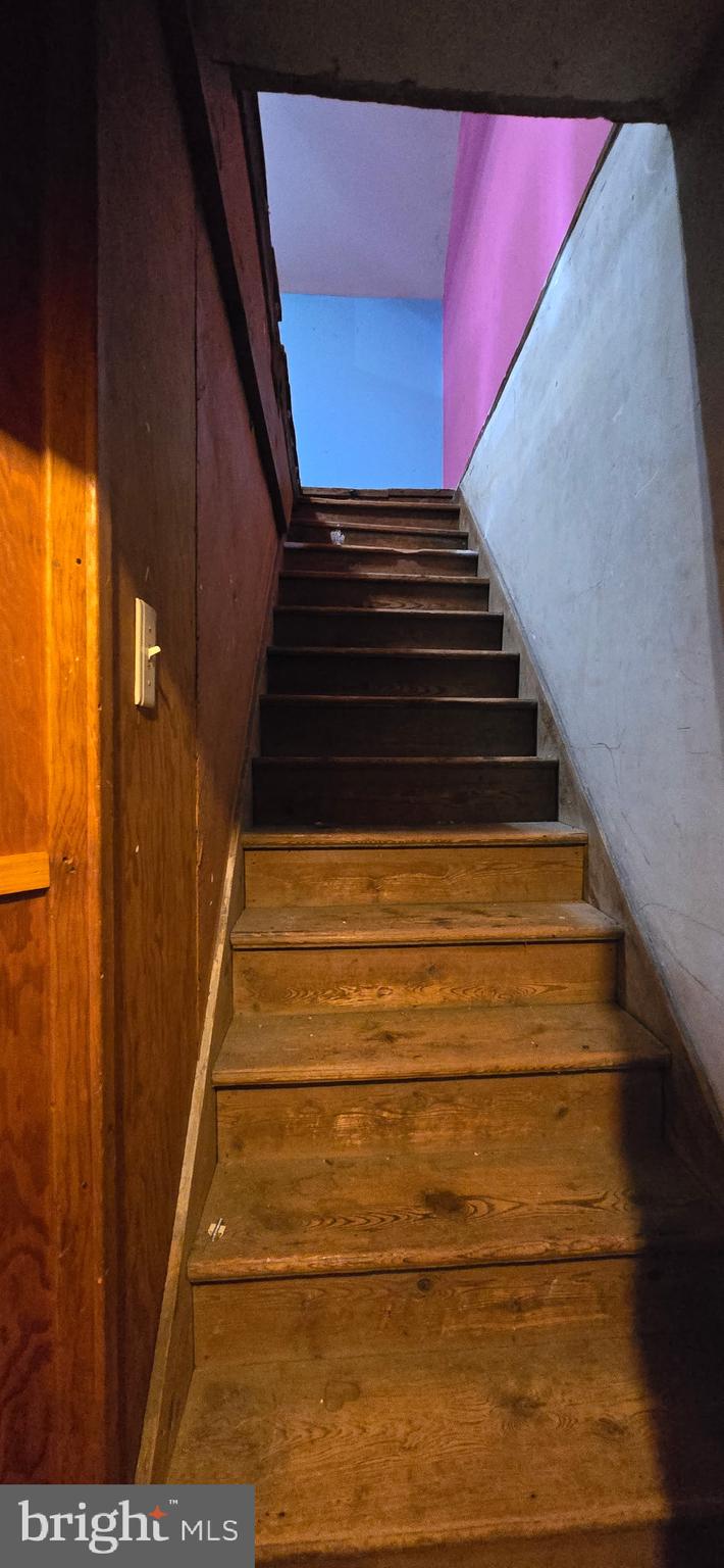 2194 Spinnerstown Road Spinnerstown, PA 18951 - Photo 20 of 27 a view of entryway