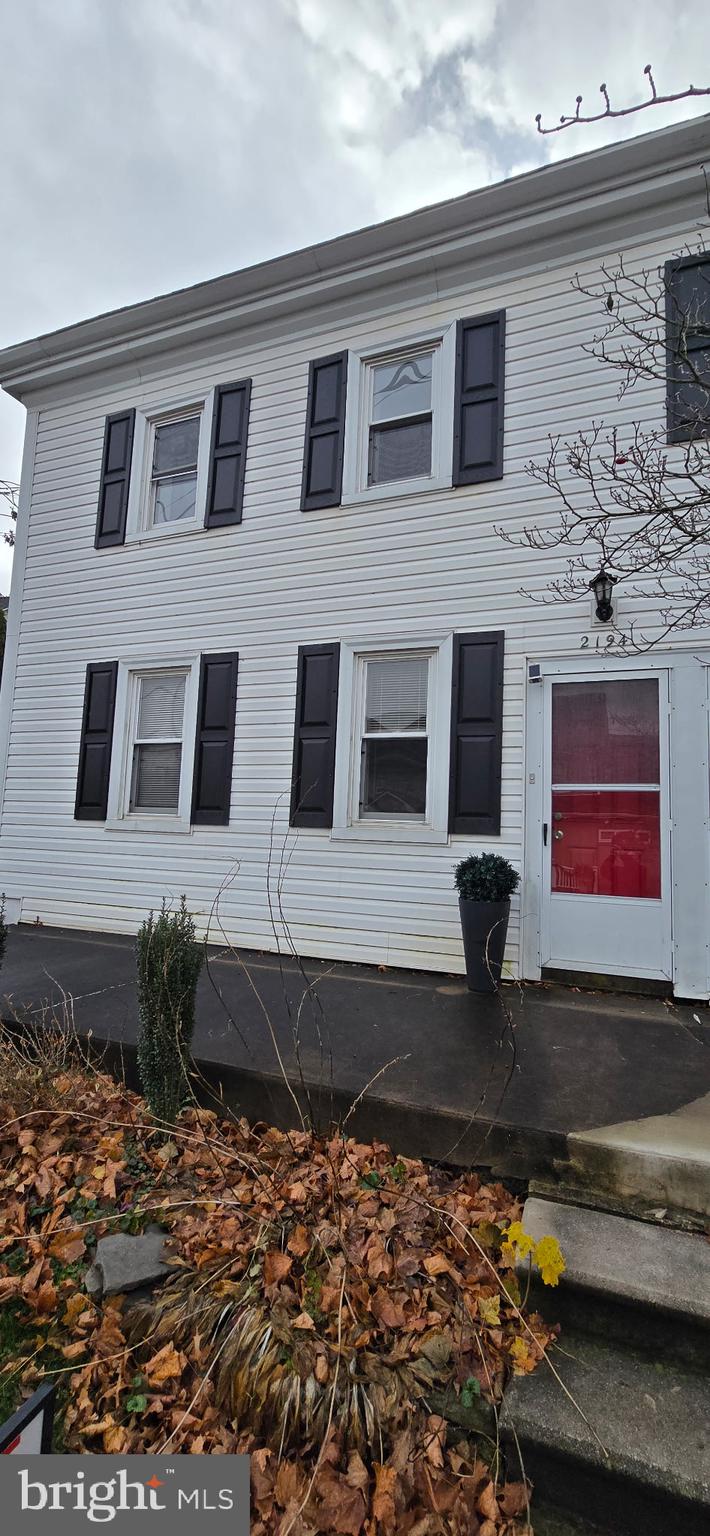 2194 Spinnerstown Road Spinnerstown, PA 18951 - Photo 21 of 27 a front view of a house with garden