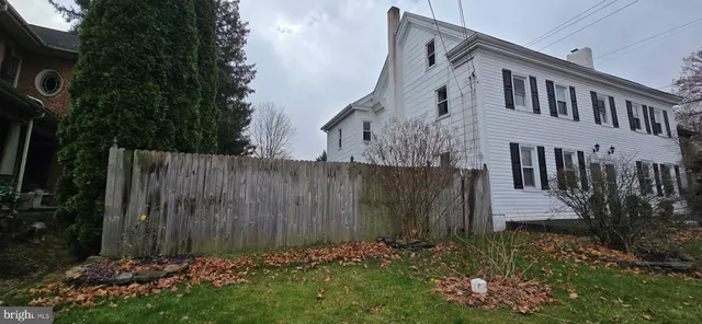 $1,425 | 2194 Spinnerstown Road, Spinnerstown, PA 18951