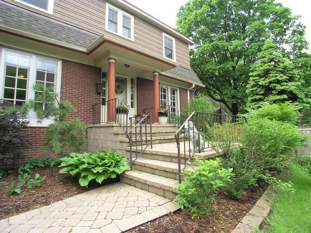 4552 Wolf Road Western Springs, IL 60558 - Photo 2 of 25